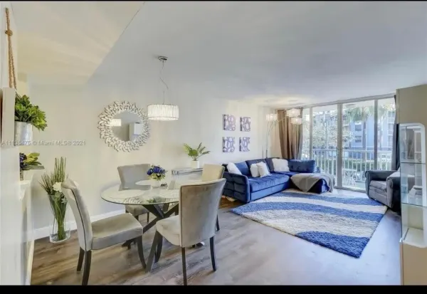 1350 SE 3rd Avenue 211, Dania Beach, FL 33004