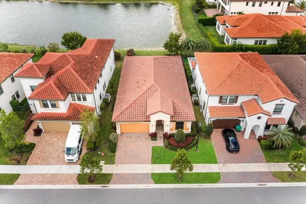 12260 N Baypoint Circle, Parkland, FL 33076