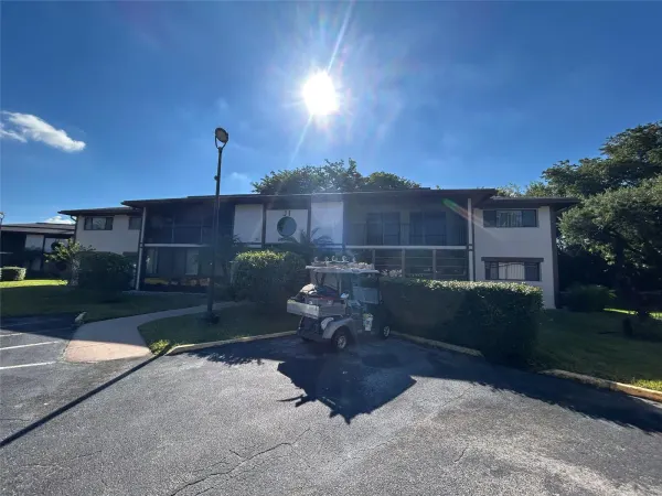 9624 S Belfort Circle 202, Tamarac, FL 33321