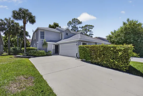 936 Honeytree Lane A, Wellington, FL 33414