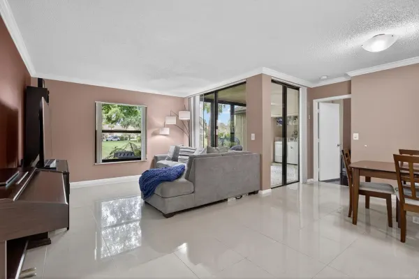 4483 Carambola Circle S 27320, Coconut Creek, FL 33066