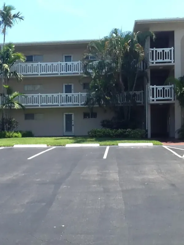 2724 S Garden Dr 306, Lake Worth, FL 33461