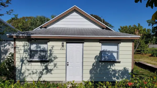 801 S C Street, Lake Worth Beach, FL 33460