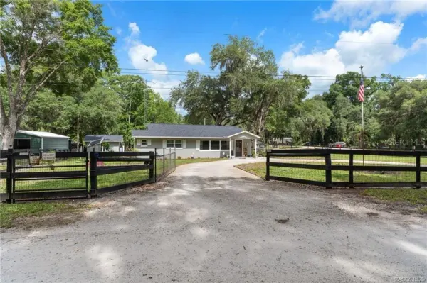 7636 S Four Oaks Drive, Floral City, FL, 34436