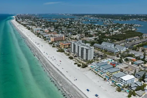 900 Gulf Boulevard, Unit 204, Indian Rocks Beach, FL, 33785