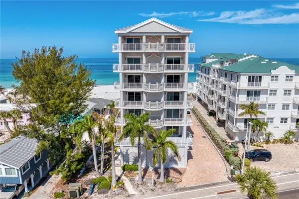 19730 Gulf Boulevard, Unit 3, Indian Rocks Beach, FL, 33785