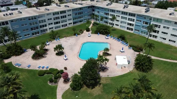 6363 Gulf Winds Drive, Unit 427, St Pete Beach, FL, 33706