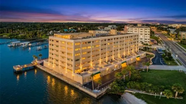 100 Bluff View Drive, Unit 514c, Belleair Bluffs, FL, 33770