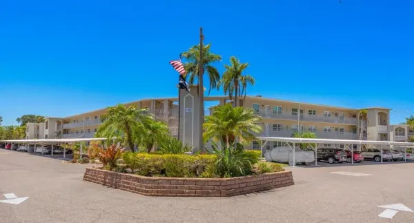 948 Virginia Street, Unit 207, Dunedin, FL, 34698