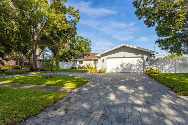3276 Fox Hill Drive, Clearwater, FL, 33761
