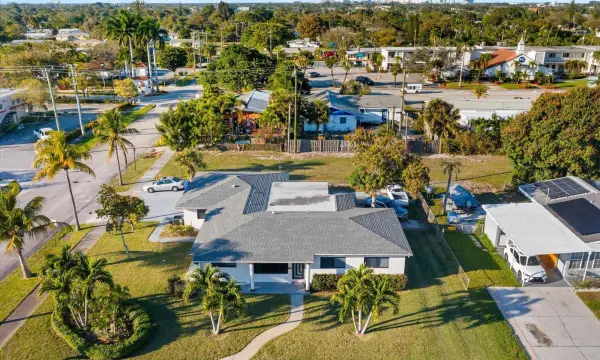 651 Foresteria Drive, Lake Park, FL 33403