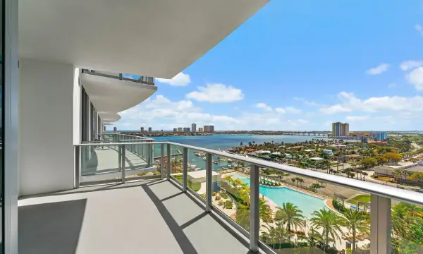 220 Lake Shore Drive 1219, Lake Park, FL 33403