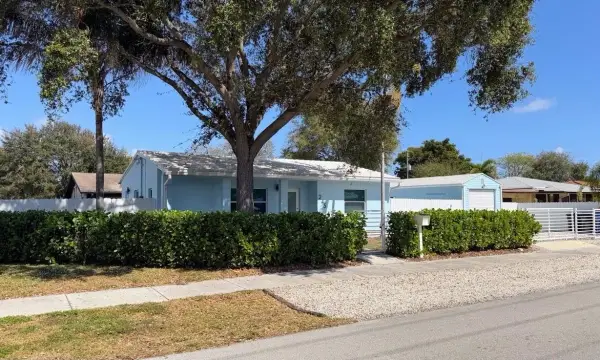 245 SW 20th Street, Fort Lauderdale, FL 33315