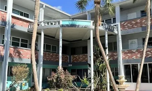4300 58th Street N, Unit 1913, Kenneth City, FL, 33709
